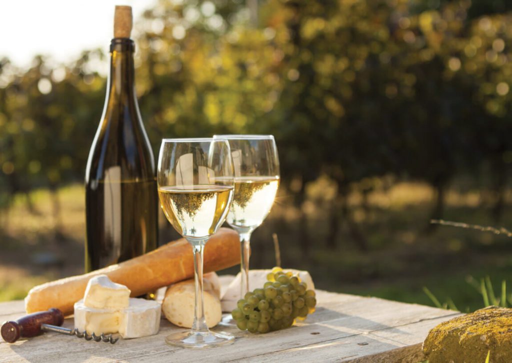 Rượu vang mang nét đặc trưng của nước Pháp